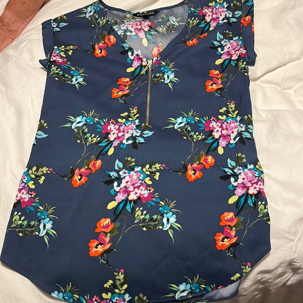 Express xs blouse